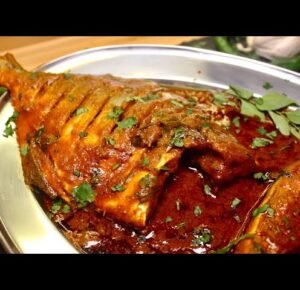 Pomfret Curry Whole